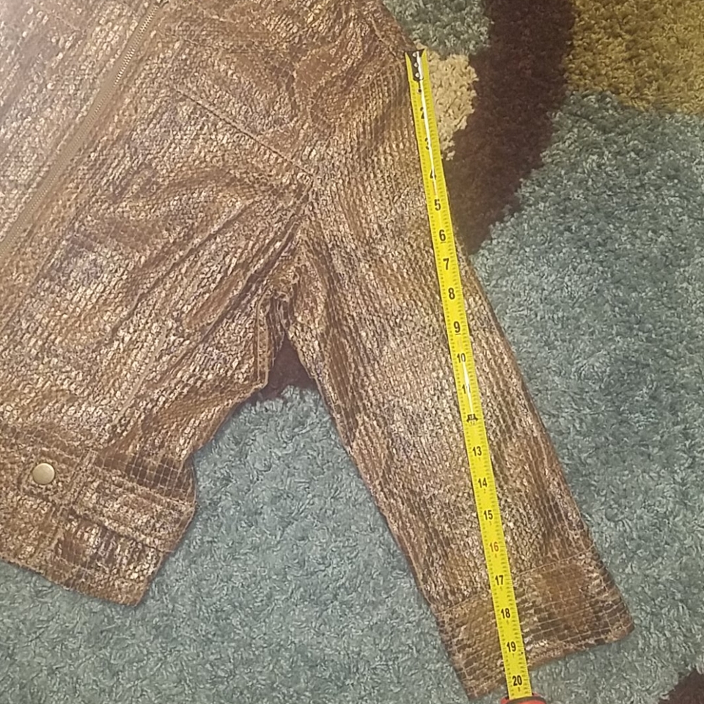 Jacket - Picture 7 of 9